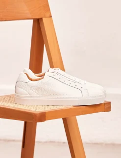 Pied de Biche Sneakers><noscript><img width=