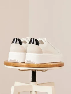 Pied de Biche Sneakers><noscript><img width=