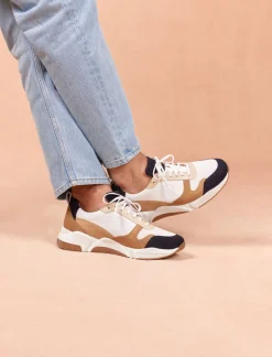 Pied de Biche Sneakers><noscript><img width=
